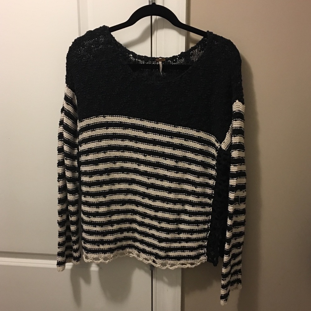 Free People sweater size small barely worn